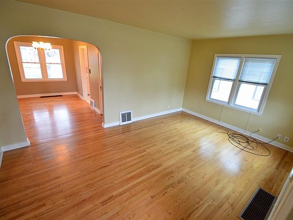 Hardwood Flooring Liv Rm