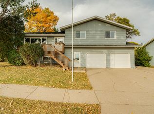2601 8th Ave NW, Mandan, ND 58554