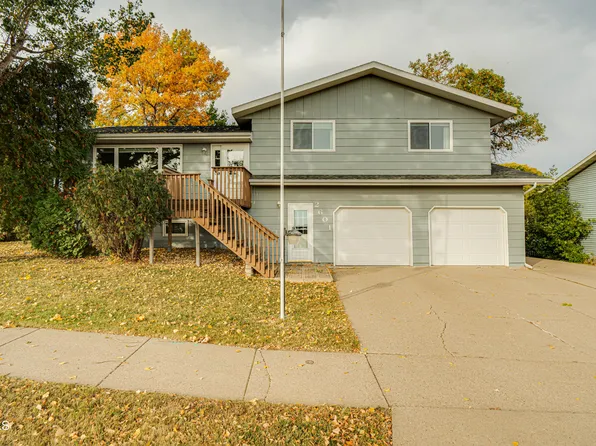 2601 8th Ave NW, Mandan, ND 58554