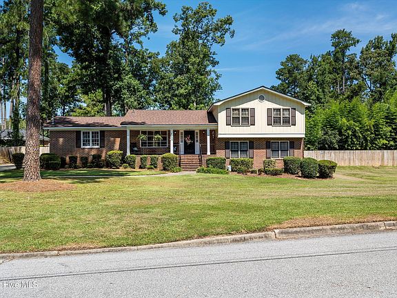2nd image of 3623 Jamaica Drive