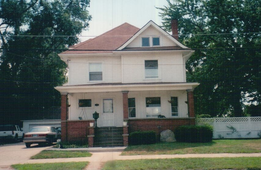 816 EAST ELM AVE