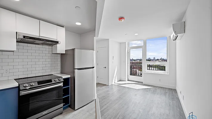 Rented by Nooklyn NYC LLC | media 6