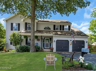 7 Carolyn Ct, Lanoka Harbor, NJ 08734