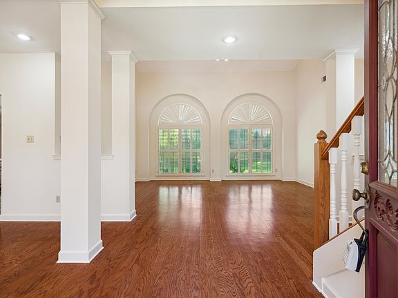 5th image of 9573 Cedar Mist Cv W