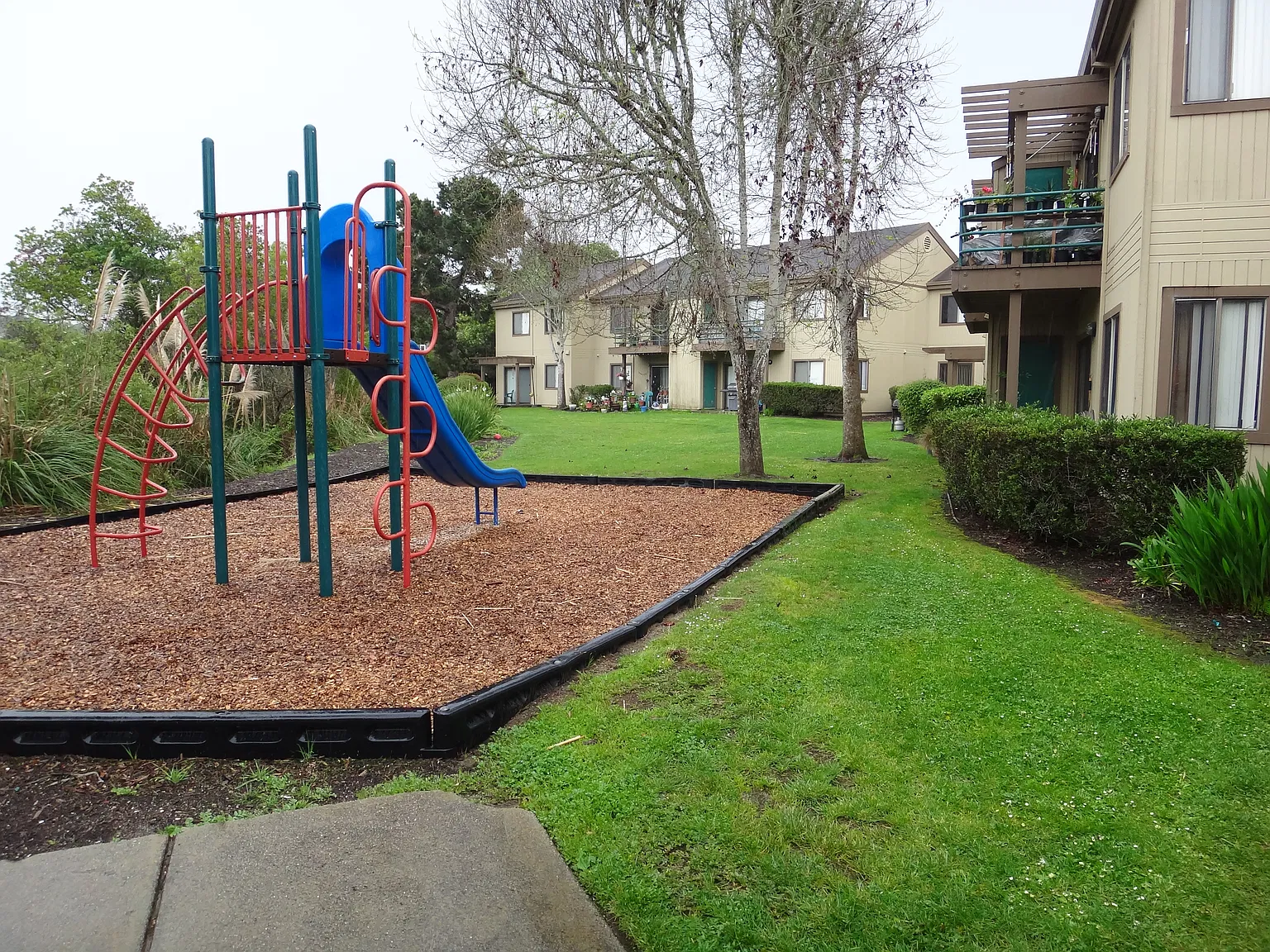 3 bed, 1.5 bath, 1200 sqft, $3,500 — Photo 1