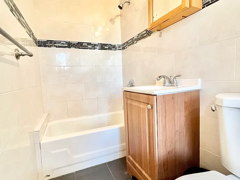 14148 84th Dr #7A — Photo 17