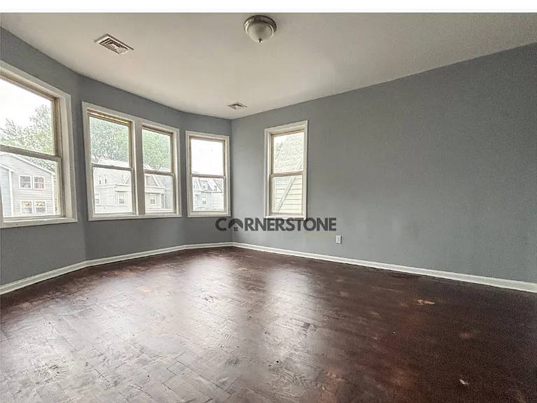 170 Greenwood Ave — Photo 7