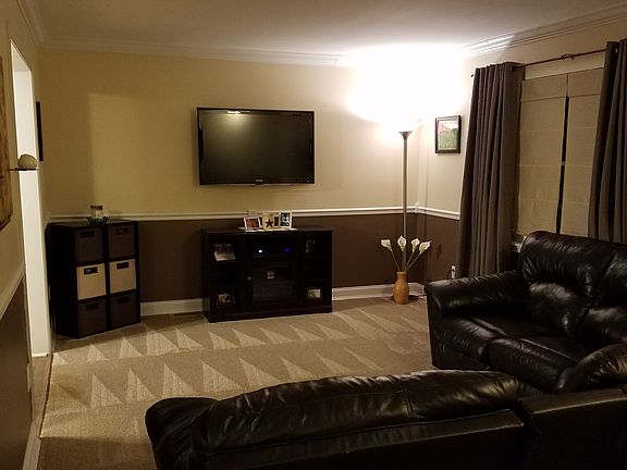 4th image of 7101 Pickering Ct