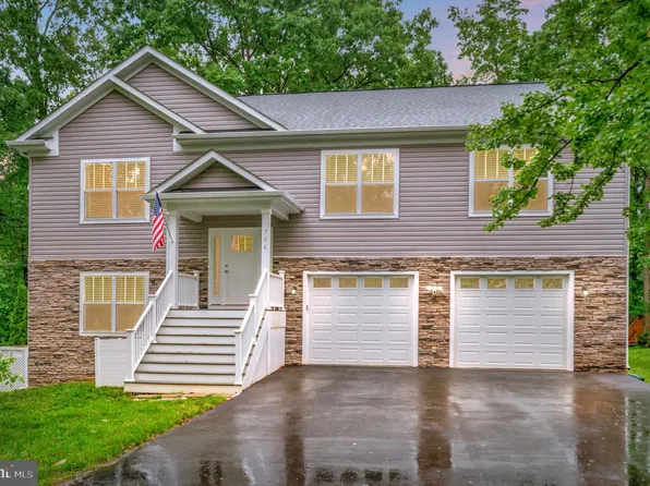 706 Lakeview Pkwy, Locust Grove, VA 22508