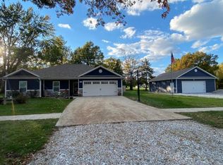 605 N Ruby St, Sturgeon, MO 65284