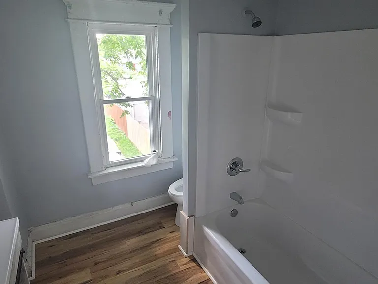 401 S Harris Ave — Photo 19