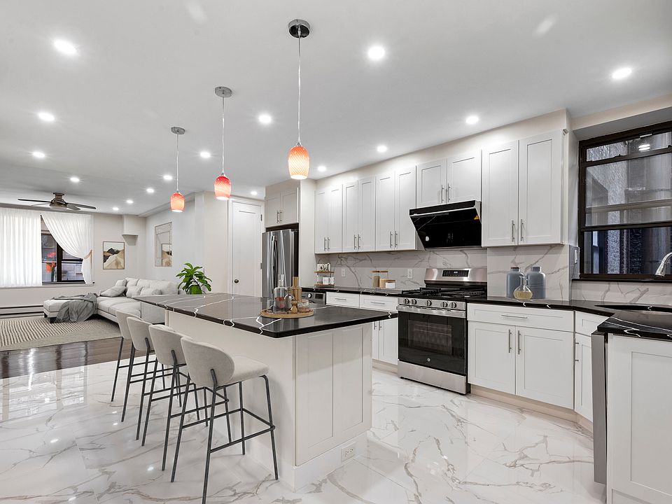 1st image of 235 W 71st St APT 22