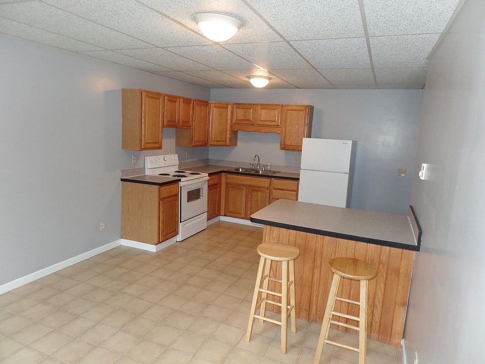 Kitchen from the front door.