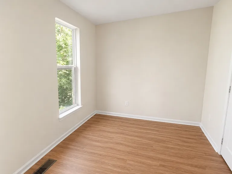 225 Sycamore Ridge Rd — Photo 4