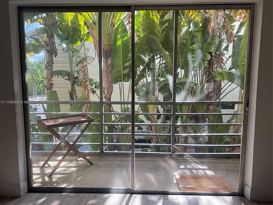 1st image of 2640 NE 135th St APT 218