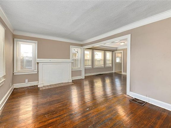 4th image of 5639 Highland Ave