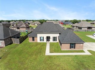 612 Woodland St, Iowa, LA 70647