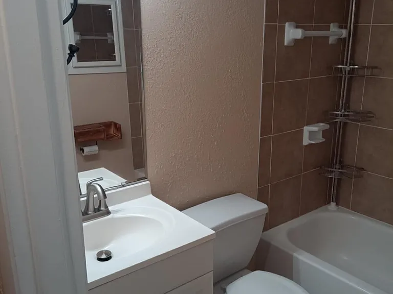 4404 Hagen Ave — Photo 11