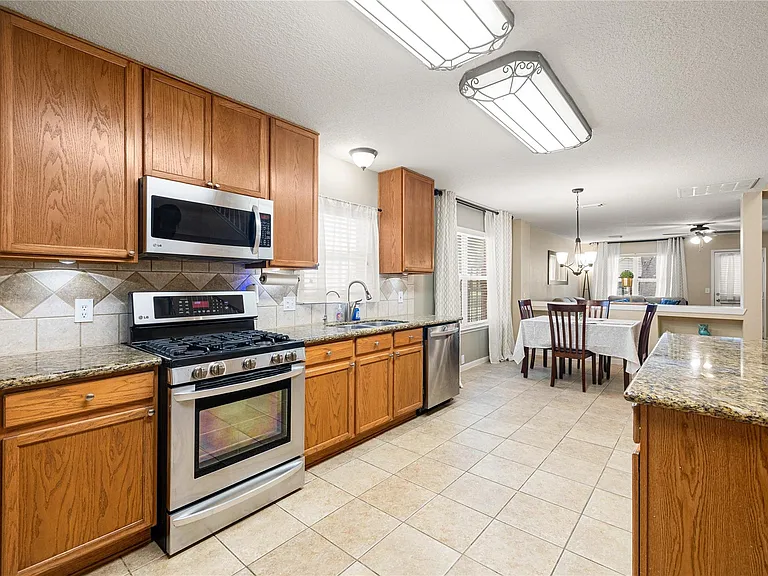 10230 E Summit Canyon Dr — Photo 11