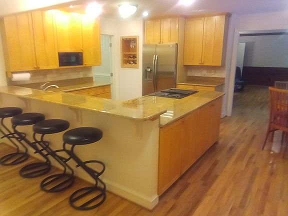 LARGE, EAT-IN KITCHEN