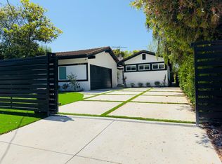 18432 Linnet St, Tarzana, CA 91356
