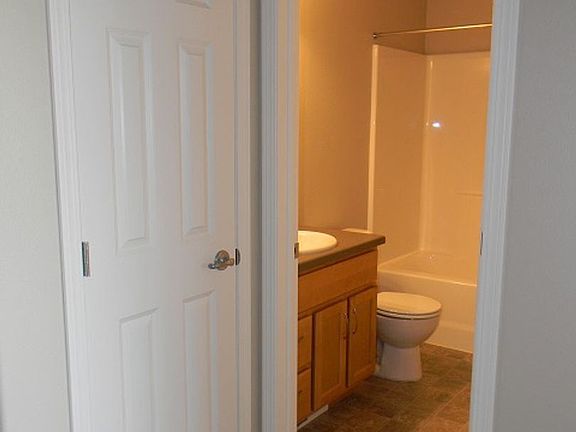 2nd image of 5482 Bishops Blvd S Unit B