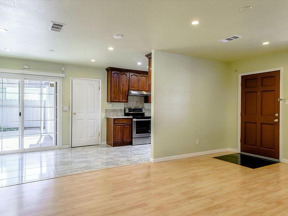 5th image of 4138 Santa Susana Way