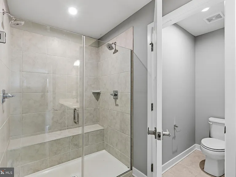 529 Swansea Dr — Photo 27
