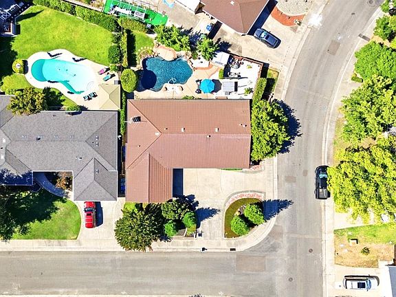4th image of 6401 Teal Way