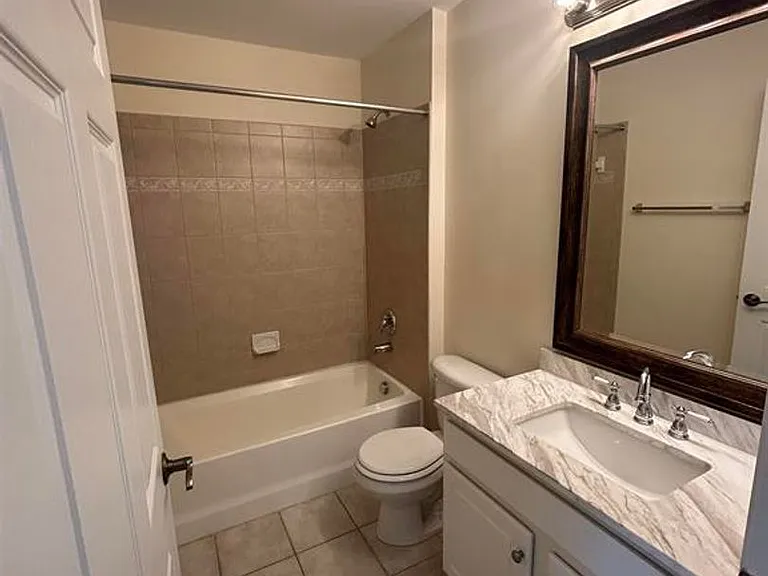 923 Bing Ln — Photo 6