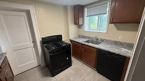 36 Cornell Pl #F Photo 1 36 Cornell Pl #F Photo 1