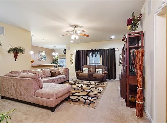 5th image of 356 Mansfield Dr