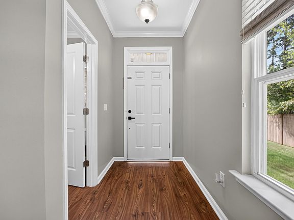 4th image of 26 Eason Ct