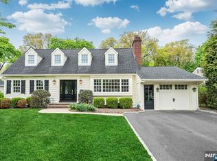 267 Merlin Pl, Wyckoff, NJ 07481