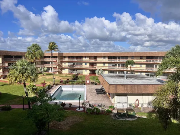 5300 Washington St APT R304, Hollywood, FL 33021