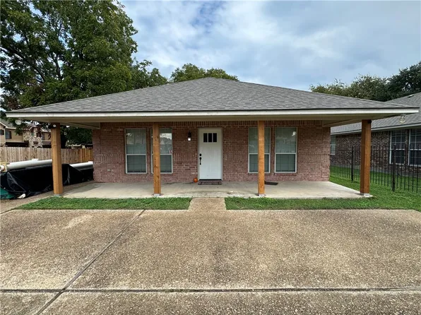 2414 S 2nd St, Waco, TX 76706