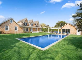 24 Prospect St, Southampton, NY 11968