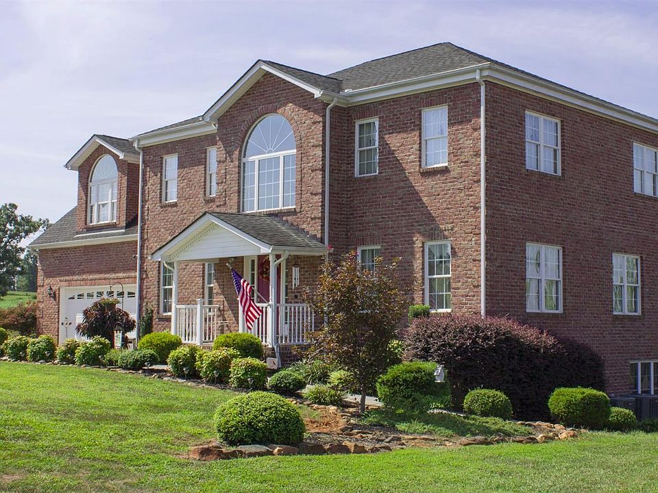 1st image of 1218 Cedar Rock Dr