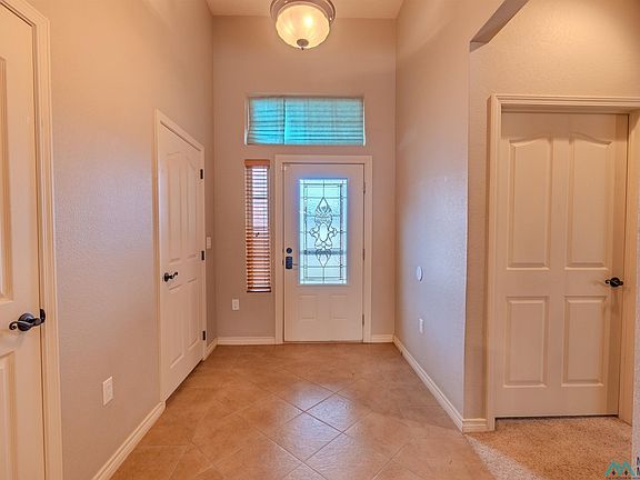 4th image of 2705 Northglen Dr