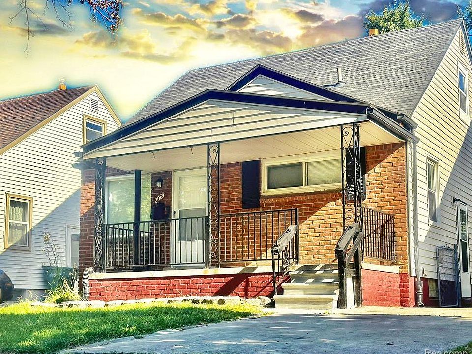 1st image of 2084 Oceana St