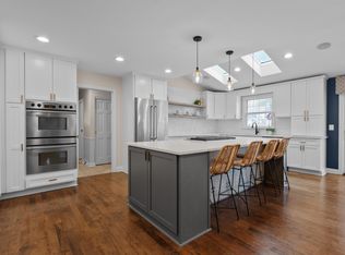 1592 Newcomer Rd, Columbus, OH 43235