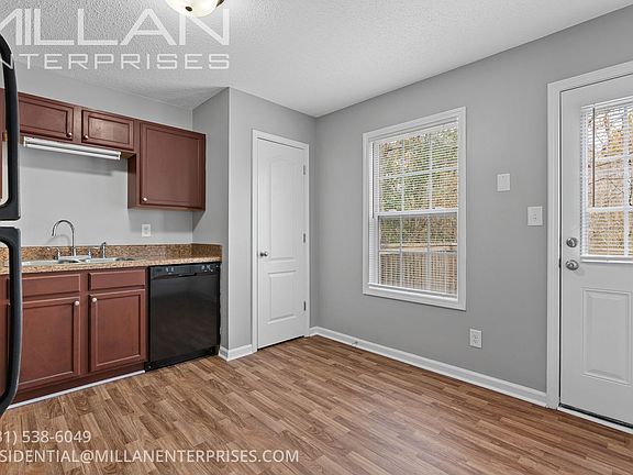 5th image of 532 Patriot Park Ct Unit A