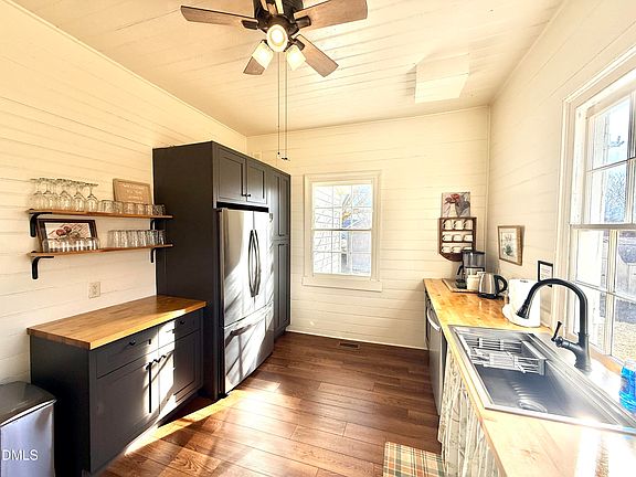 9th image of this home