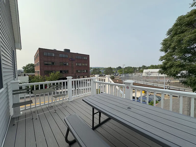 69 Holmes St #2 — Photo 9
