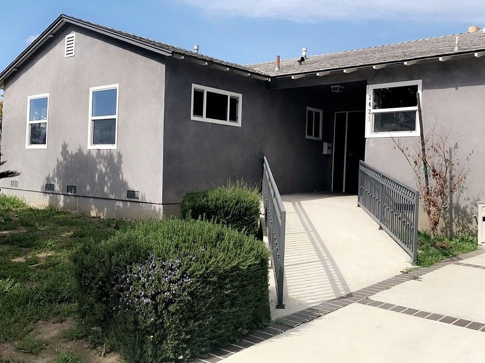 1st image of 2421 W 178th St