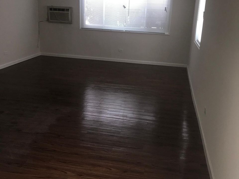 2nd image of 5480 S Archer Ave APT 1C