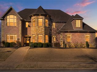 405 NW O St, Bentonville, AR 72712