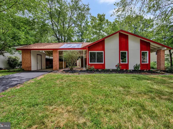 8704 Baskerville Pl, Upper Marlboro, MD 20772