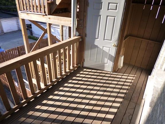 4th image of 3614 N Paulina St APT 3