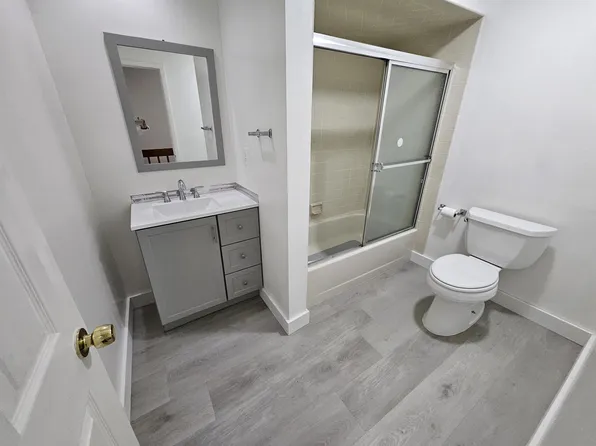 806 Spinnaker Court image 5 of 26